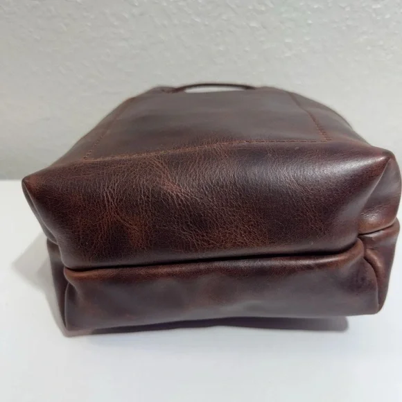 Portland Leather Brown Shoulder Bag - Picture 12 of 16